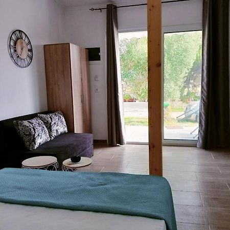Ferienwohnung Studio Bakali Toroni Exterior foto